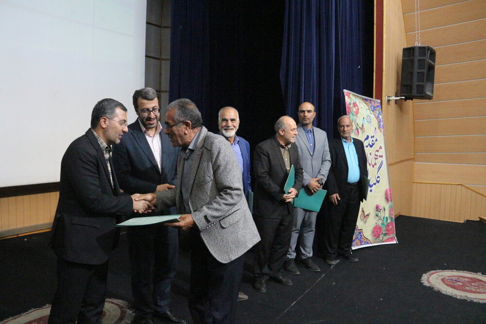 مراسم تنفیذ احکام معتمدین محلات منطقه ۲۰ برگزار شد