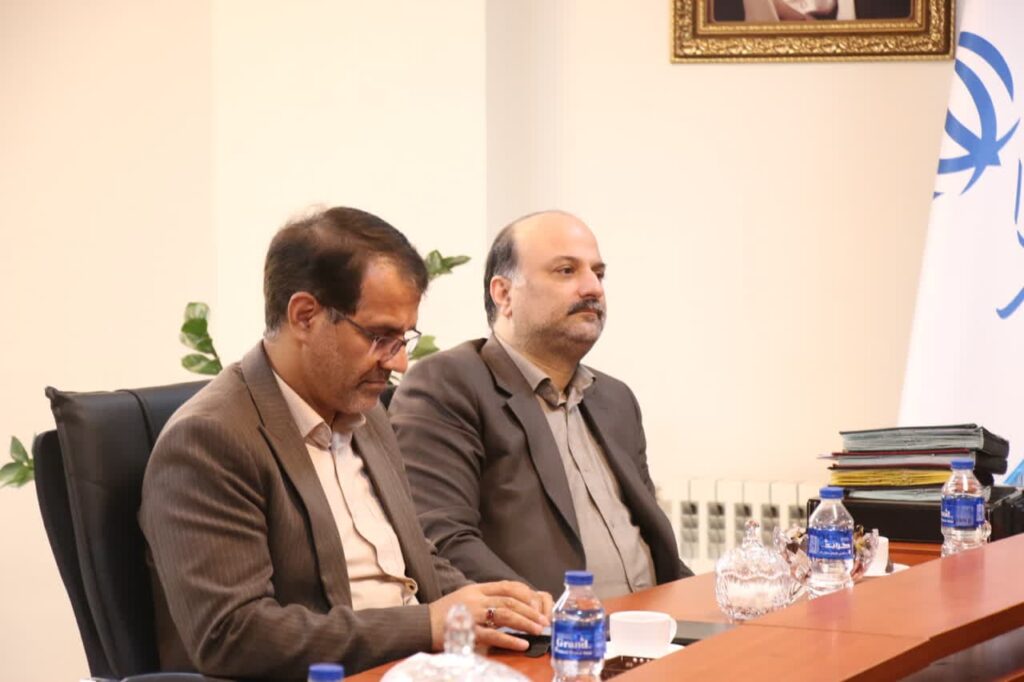 photo 2024 01 24 08 17 05 | برگزاری ششمین نشست مشترک اعضای هیئت اجرایی و نظارت بر انتخابات بخش کهریزک