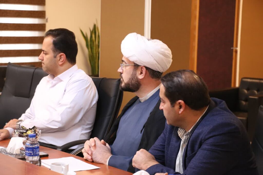 photo 2024 01 24 08 17 00 | برگزاری ششمین نشست مشترک اعضای هیئت اجرایی و نظارت بر انتخابات بخش کهریزک