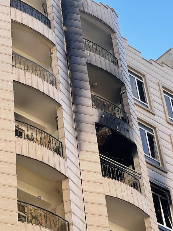 آتش سوزی یک واحد مسکونی در محله ۱۳ آبان شهرری یکی از واحدهای ساختمان مسکونی خاتم الانبیاء واقع در محله ۱۳ آبان شهرری دچ…