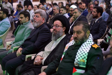 اجتماع بزرگ کارگران به مناسبت سالگرد شهادت حاج قاسم سلیمانی در حرم امام خمینی (س)