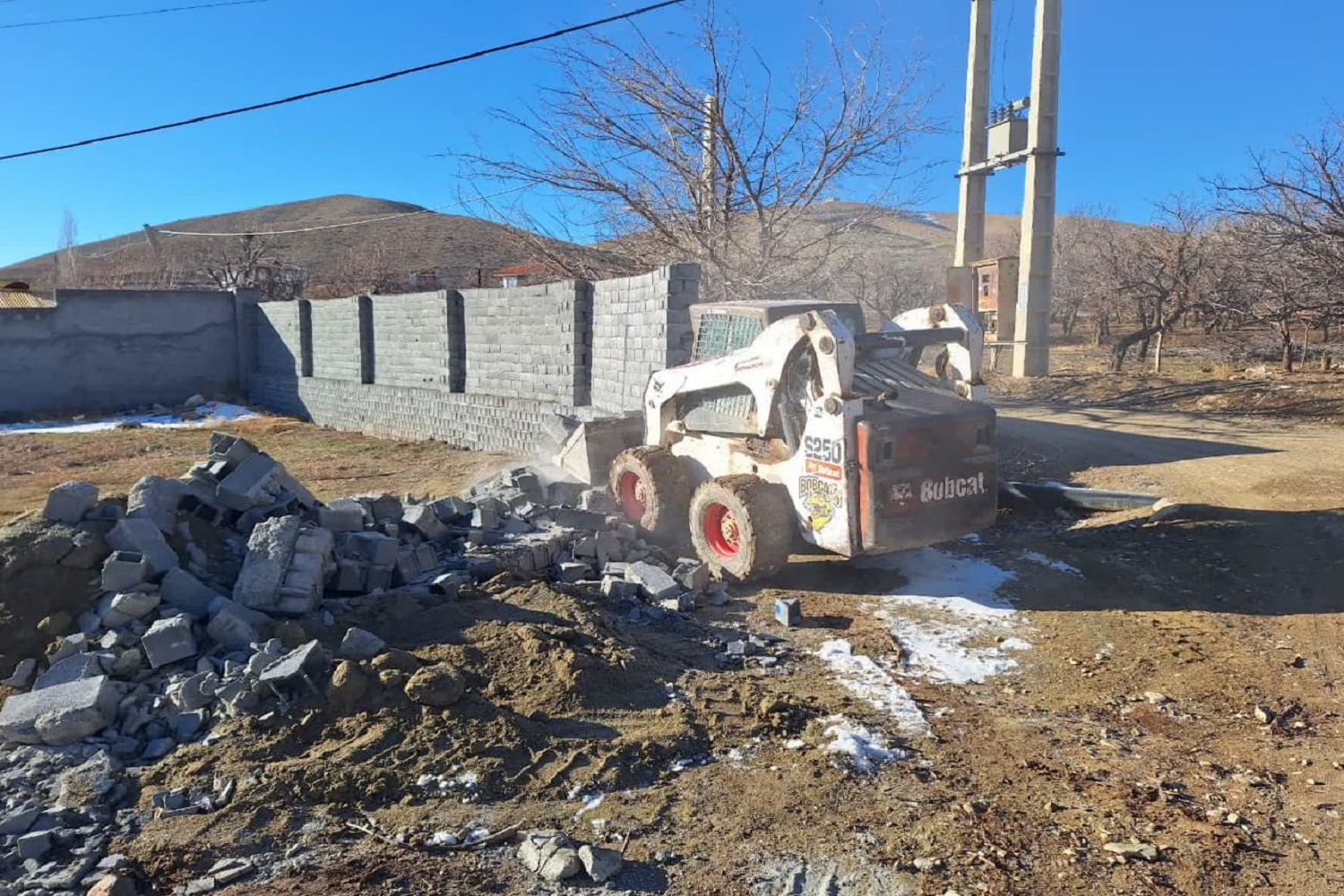 رفع تصرف بیش از یک هکتار از اراضی حاشیه مسیل لومان