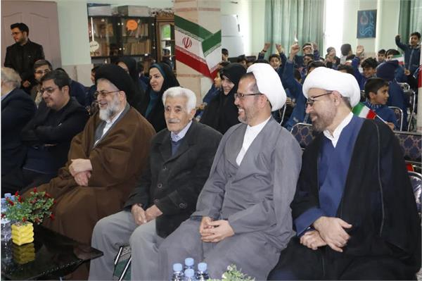 نواخته شدن زنگ گلبانگ انقلاب در شهر ری