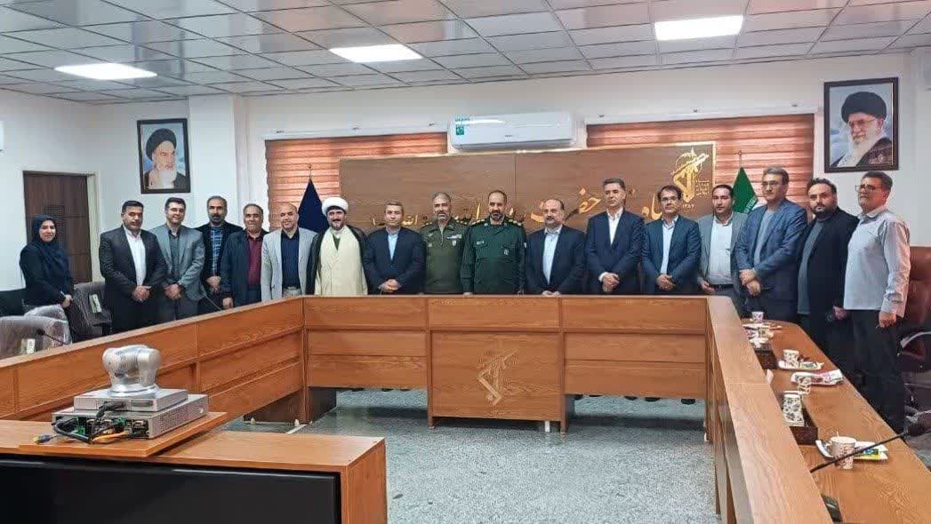 دیدار مسئولین بخش کهریزک با فرمانده سپاه ناحیه مقاومت بسیج حضرت روح‌اله(ره)