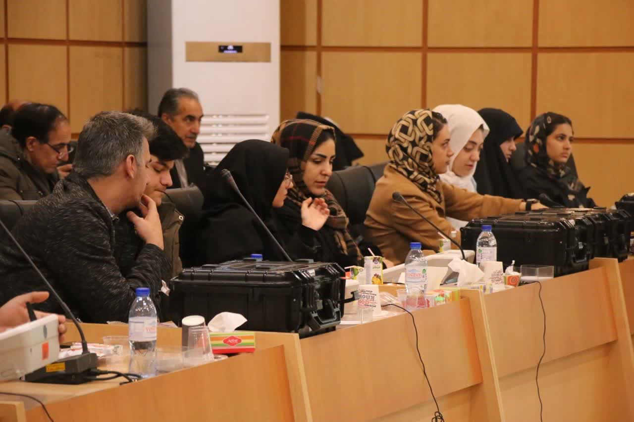 photo ۲۰۲۴ ۰۲ ۲۵ ۱۱ ۴۸ ۳۷ | دومین جلسه آموزش عوامل اجرایی انتخابات بخش کهریزک/کاربران شعب