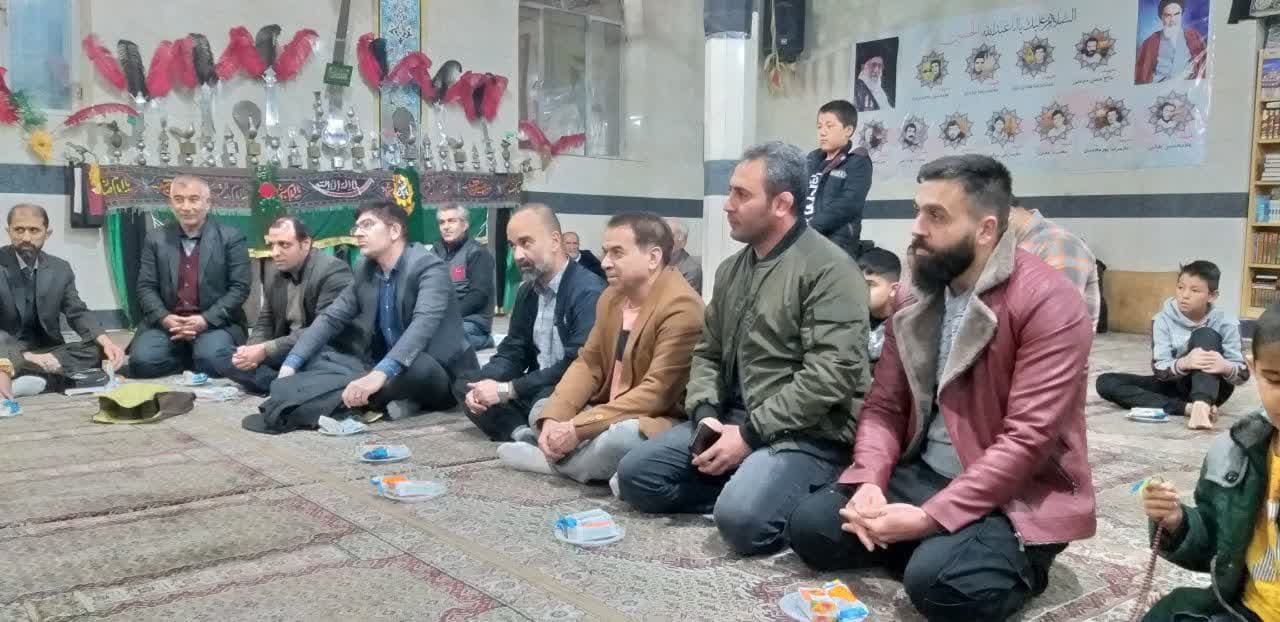 photo 2024 02 04 12 08 08 | برپایی میز خدمت در ایام دهه مبارک فجر