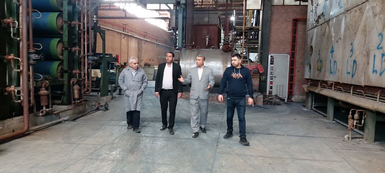 بازدیدهای نوبه‌ای سرپرست بخشداری کهریزک / شرکت تولیدی و صنعتی تکمیل بافت