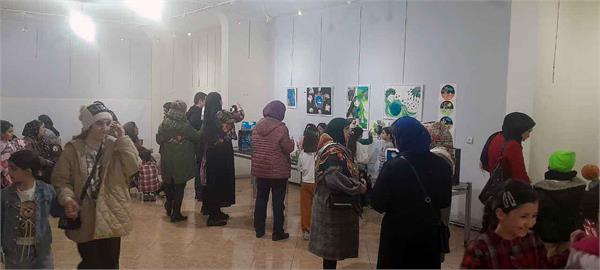 برپایی نمایشگاه آثار نقاشی و حجمی کودکان در شهر ری