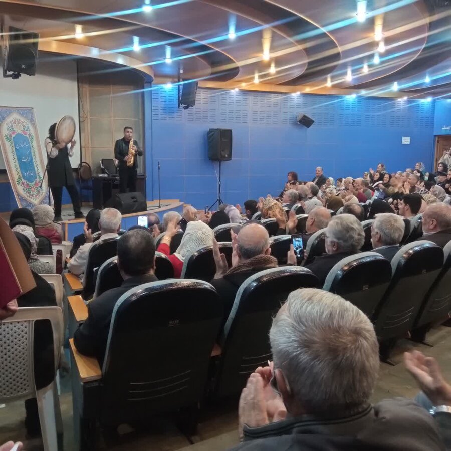 کرج | طرح شاد و با نشاط دوشنبه های سالمندی با حضور مدیر بهزیستی کرج برگزار شد