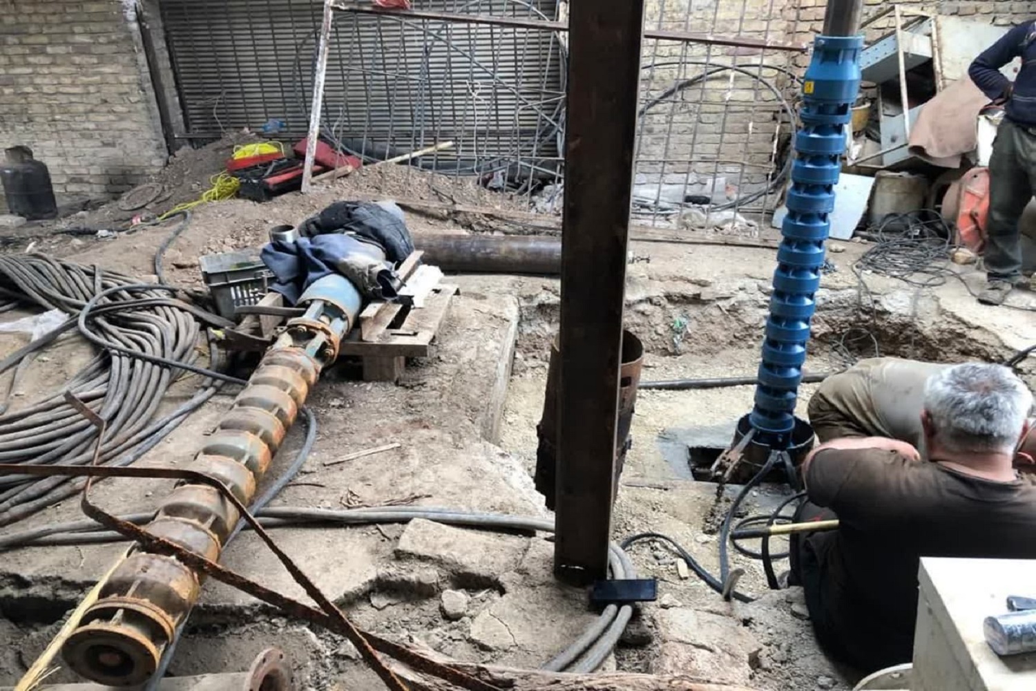 تقلیل منصوبات یک حلقه چاه مجاز عمیق کشاورزی در منطقه آبسرد شهرستان دماوند