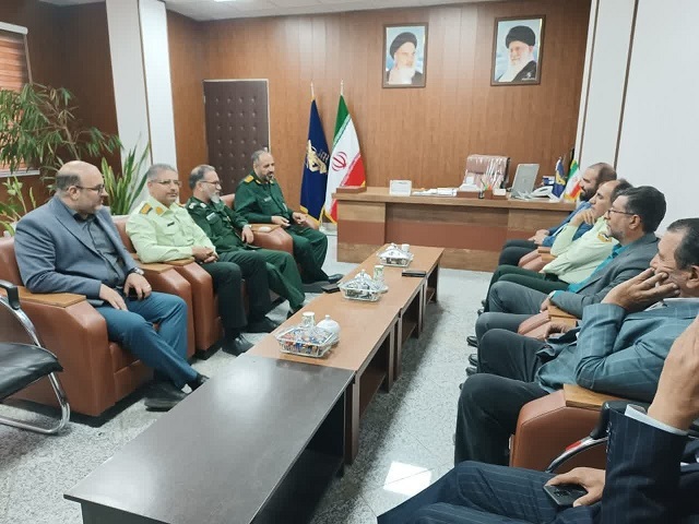 دیدار جمعی از مسئولین  شهرستان ری با سرهنگ شهیری