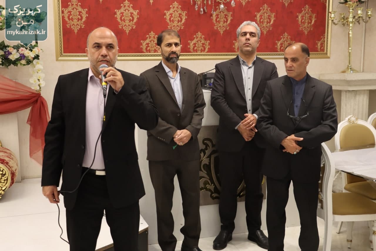 مراسم ضیافت شهرداری کهریزک به مناسبت روز جهانی کارگر برگزار شد