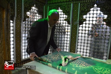 غبار روبی بقعه امام زادگان اسماعیل و ابراهیم کهریزک