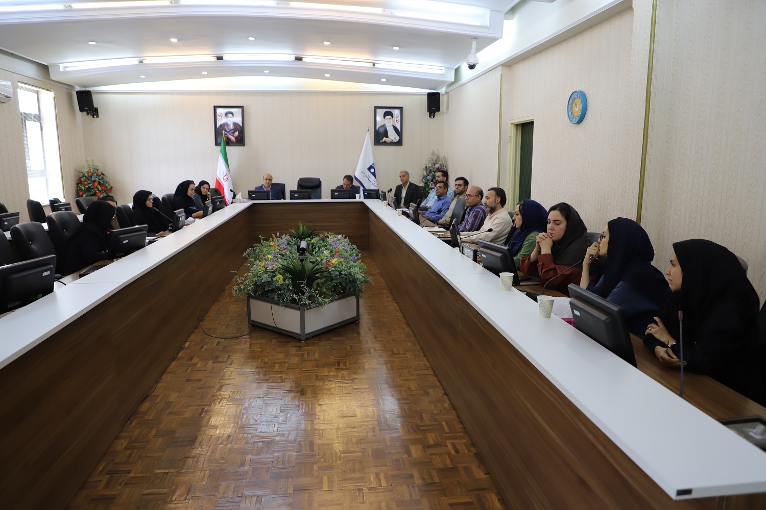 جلسه کمیته ساختار و فناوری های مدیریتی شرکت  با موضوع” بررسی نتایج کارنامه بهره وری” برگزار شد