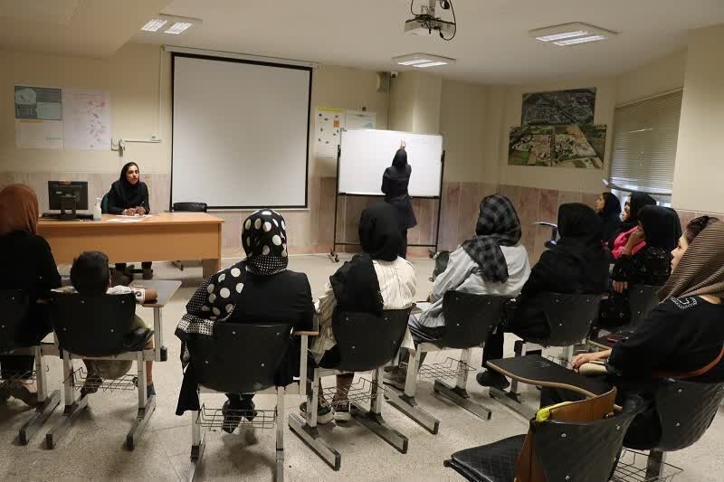 کرج | کارگاه آموزشی خودمراقبتی ویژه مادران دارای کودک با اختلال اتیسم و معلولیت ذهنی