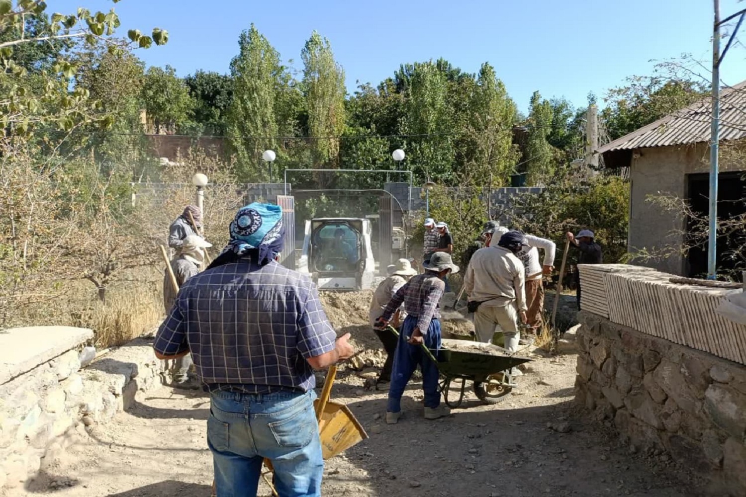 انسداد  7 حلقه  چاه غیرمجاز در منطقه مهرآباد شهرستان دماوند