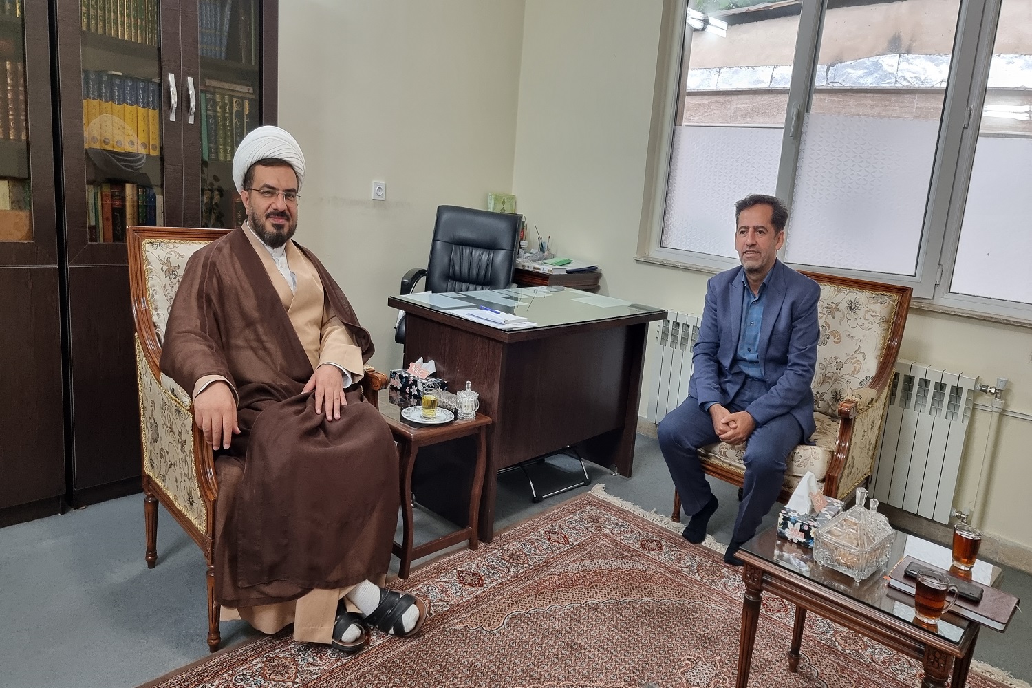 دیدار سرپرست امور منابع آب دماوند با امام جمعه این شهرستان