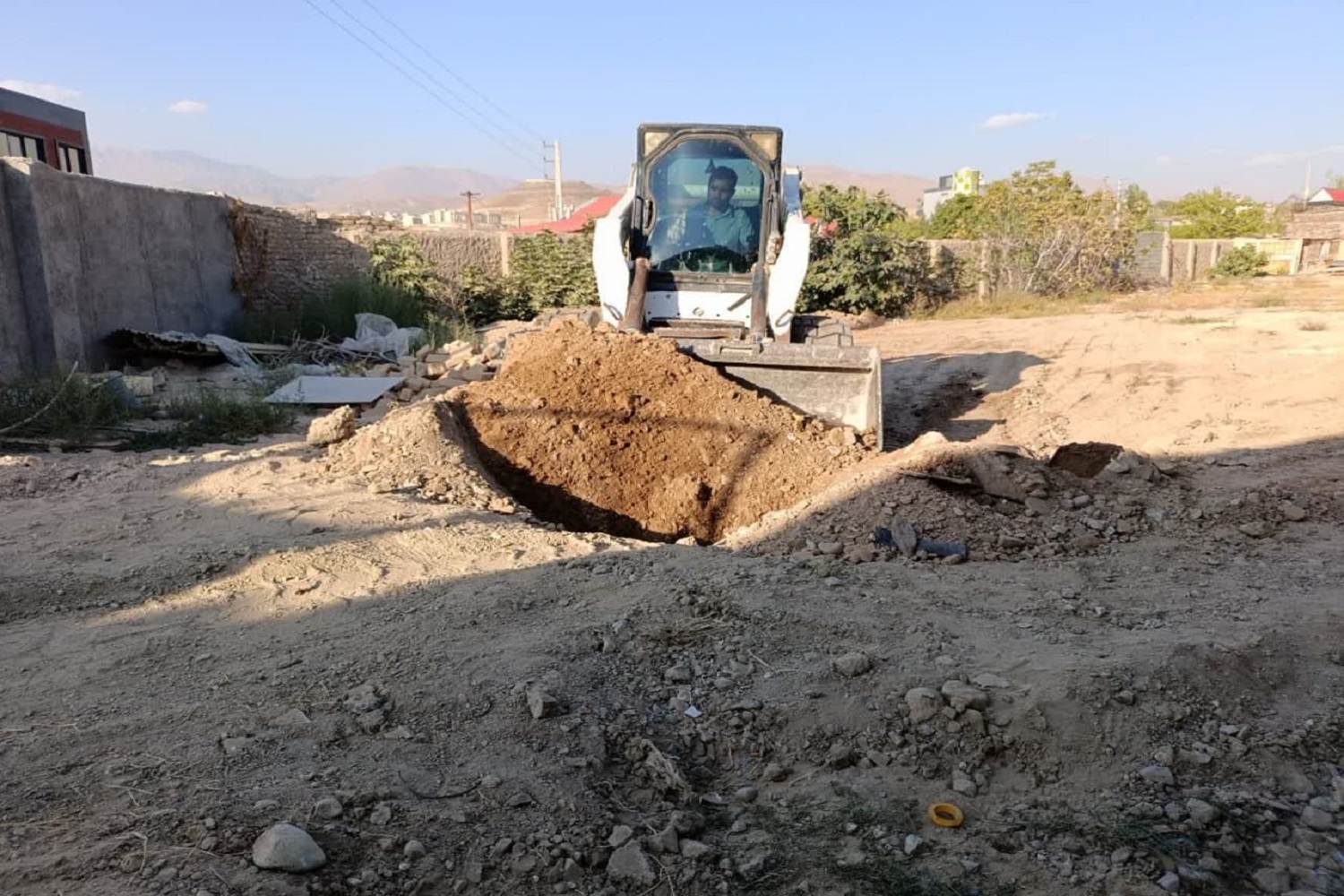 انسداد 14 حلقه چاه غیرمجاز در مناطق اسب چران شهرستان دماوند