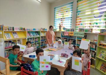 برگزاری دومین جلسه کارگاه “مهارت‌های زندگی و خودآگاهی (مهارت دوست‌یابی) همراه با قصه‌گویی و بازی و کاردستی” در کتابخانه امام خمینی (ره) شهرستان ری