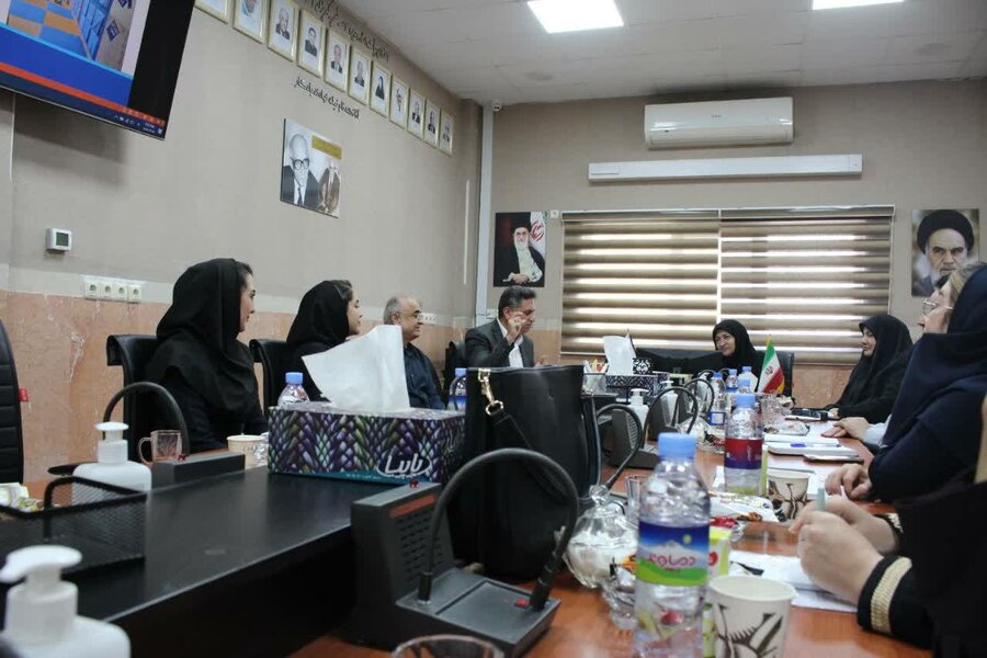 گزارش تصویری | مدیرکل دفتر توانبخشی حرفه ای و توانپزشکی سازمان بهزیستی کشور از آسایشگاه کهریزک کرج بازدید کرد