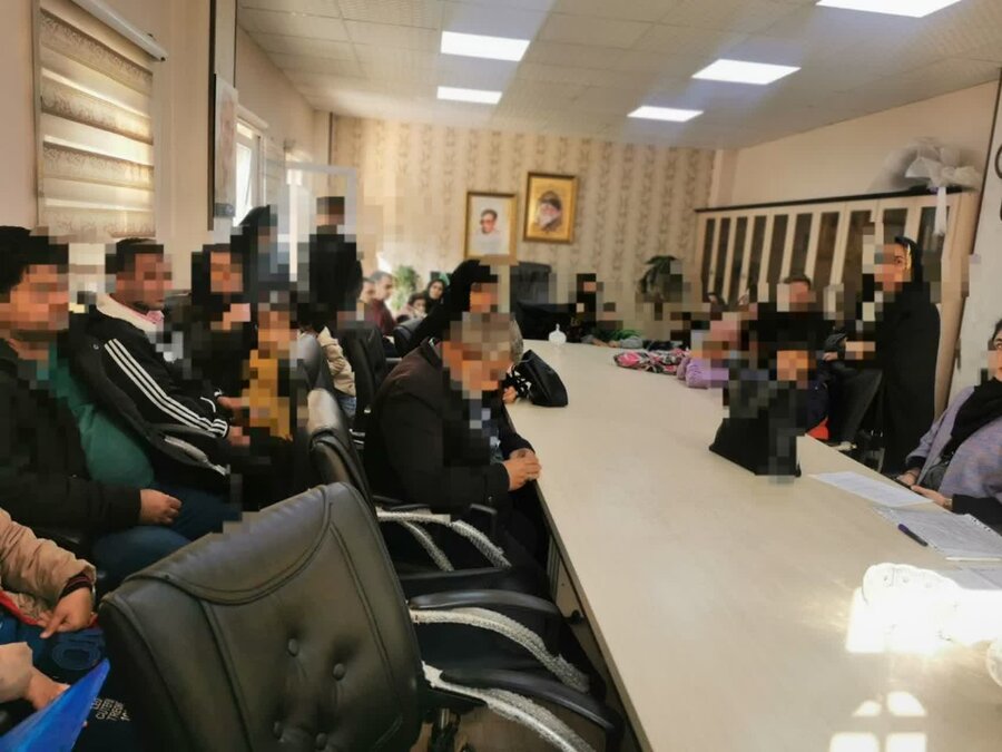 اهداء تبلت به توانخواهان بهزیستی شهرستان کرج اهداء تبلت به توانخواهان بهزیستی شهرستان کرج