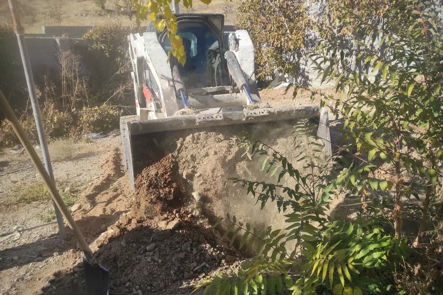 انسداد 15 حلقه چاه غیرمجاز در مناطق گل آهک و احمد آباد شهرستان دماوند