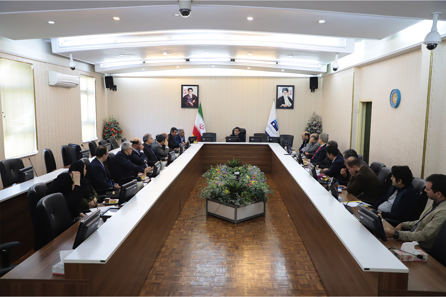 جلسه بررسی نحوه مشارکت مالی شهرداری تهران در طرح انتقال آب نشتی سد لار برگزار شد