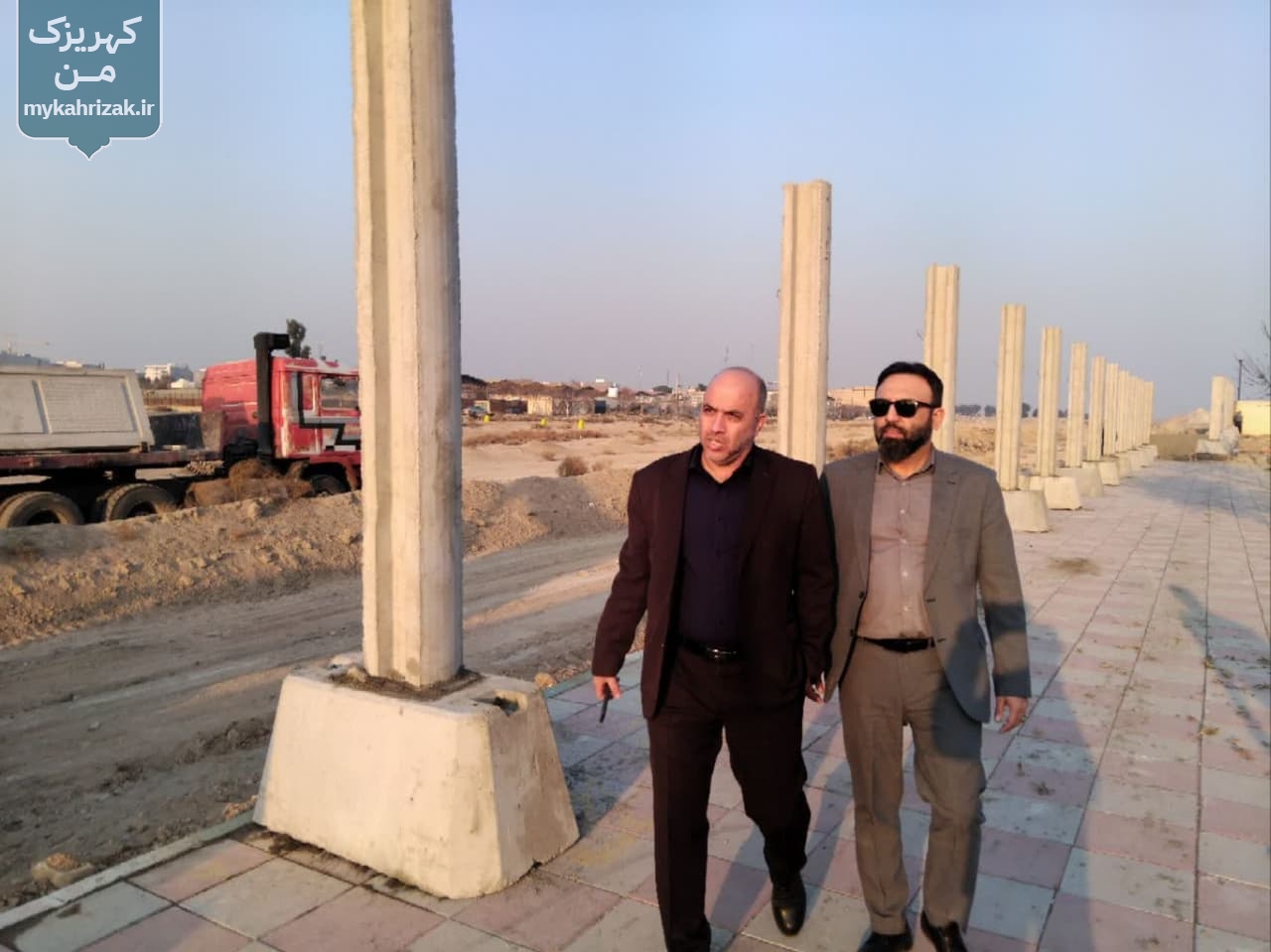 بازدید شهردار کهریزک از پروژه ایمن سازی بوستان مشاهیر