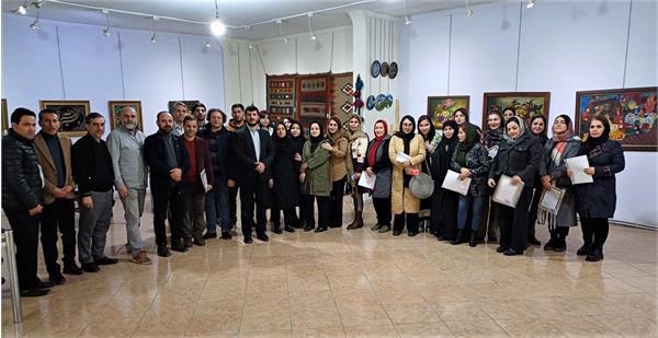 انگیزه هنرمندان با تجلیل شکوفاتر می شود