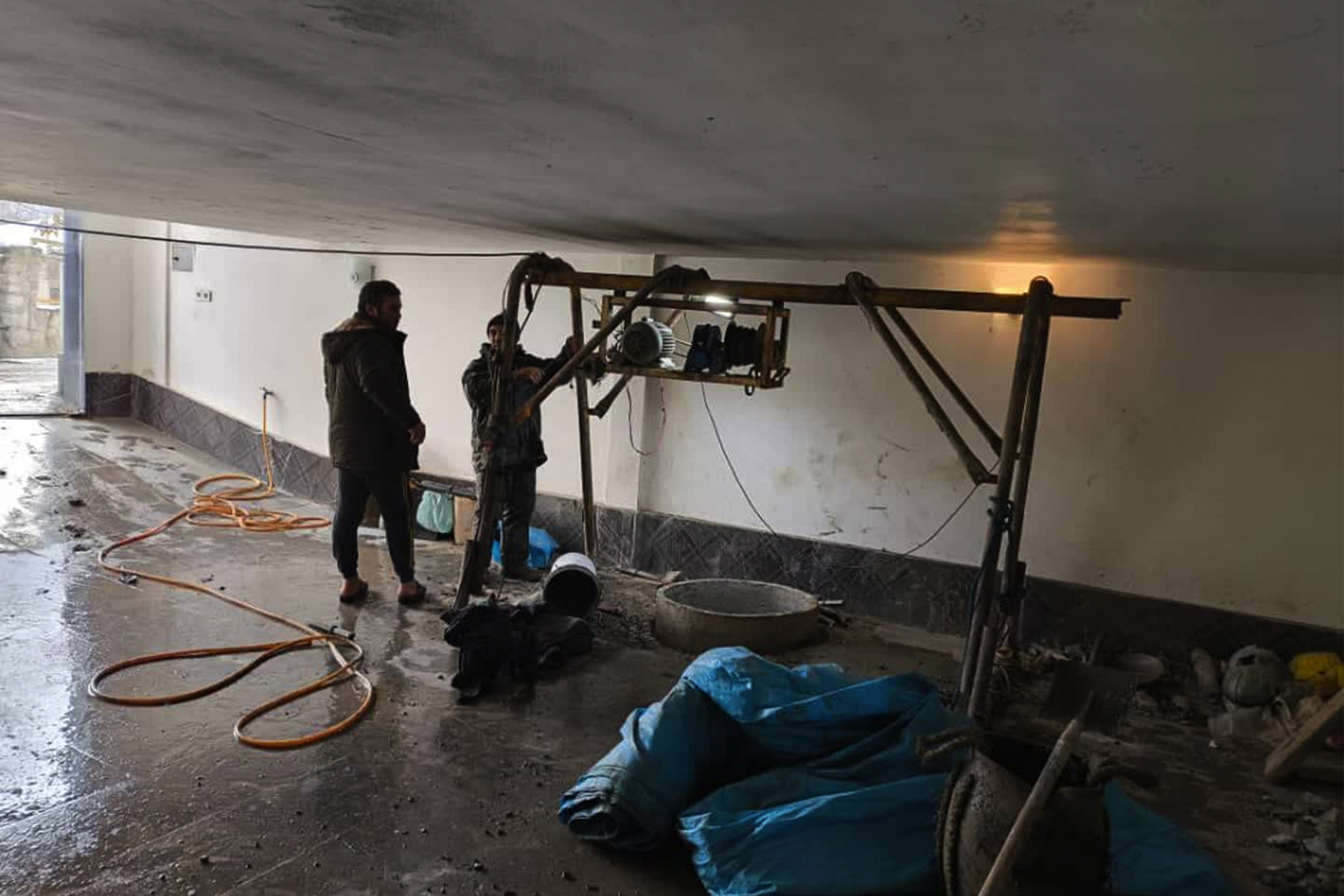 توقیف ادوات حفاری یک حلقه چاه غیر مجاز در حال حفر توسط امور منابع آب دماوند