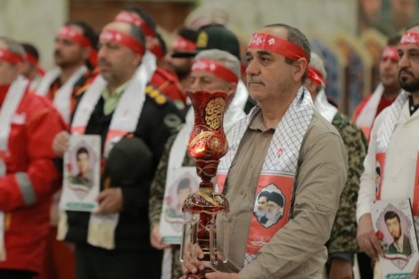 غبارروبی و عطر افشانی مرقد مطهر امام خمینی(ره) با گلاب ناب کاشان