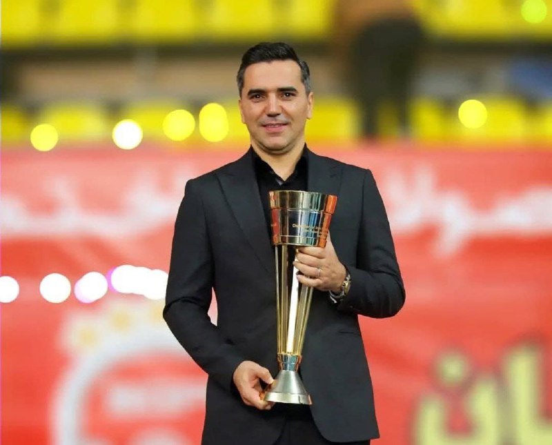محمد کشاورز فوتبالیست پر افتخار ایران و اهل شهرری و سرمربی تیم فوتسال گیتی پسند اصفهان کاندیدای ۱۰ مربی برتر باشگاهی آق…