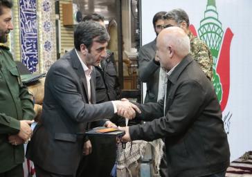 یادواره گرامیداشت ۳۲ شهید گلگون کفن شهرک خاورشهر باحضور مردم و مسئولین برگزار شد