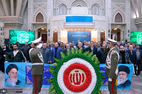 تجدید میثاق اصناف، نهادها، سازمان ها و اقشار مختلف مردم با آرمان های امام خمینی(س)