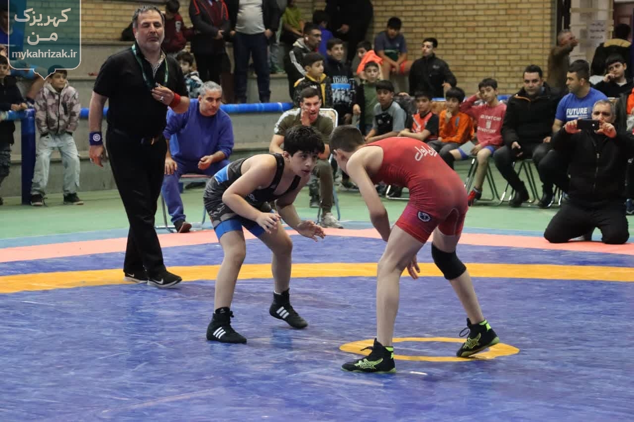 عکس| مسابقات کشتی آزاد نونهالان شهر کهریزک برگزار شد