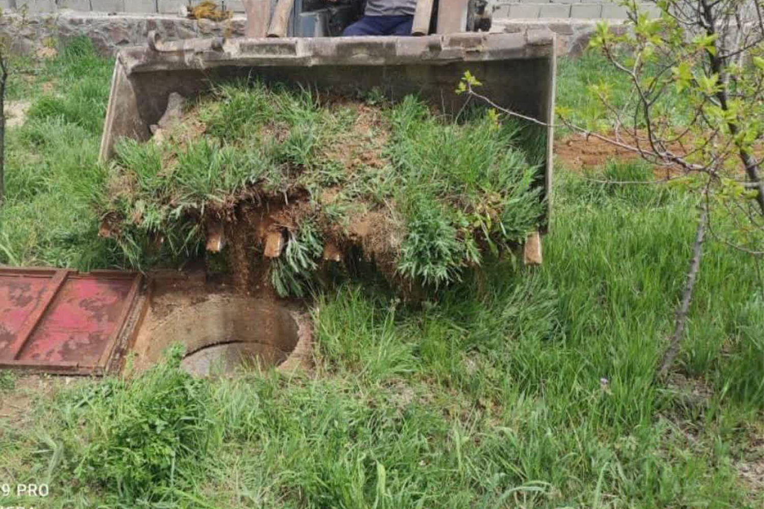 انسداد ۱۴ حلقه چاه غیر مجاز توسط امور منابع آب دماوند