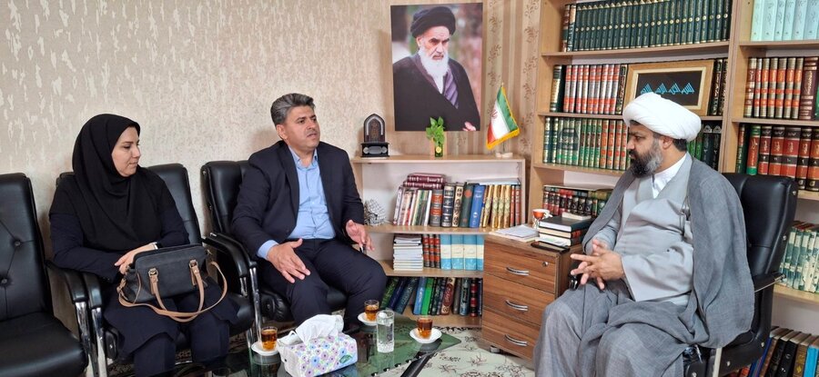 ندای کهریزک | دیدار مدیر بهزیستی شهرستان با امام جمعه باقرشهر و کهریزک با محوریت بررسی مسائل و نیازهای جامعه هدف بهزیستی