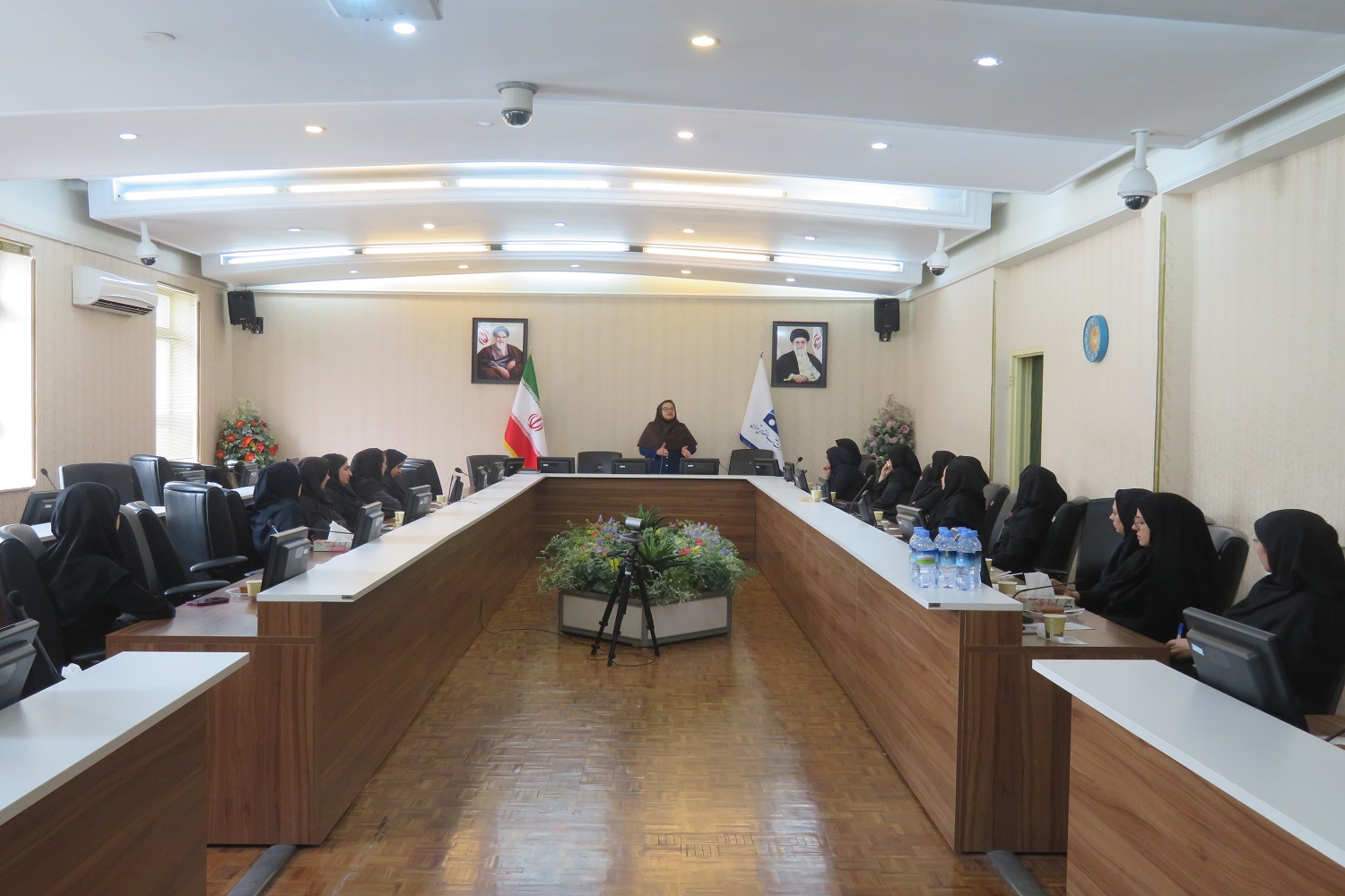 کارگاه آموزشی چالش های خانواده و راهکارها برگزار شد