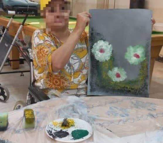 کرج | به مناسبت هفته بهزیستی / برگزاری کارگاه نقاشی روی بوم ویژه توان‌خواهان مرکز کهریزک