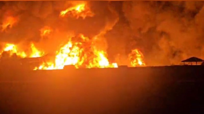 نگهداری روغن موتور در انبار سرامیک ری علت آتش‌سوزی شد رئیس حوزه قضایی بخش کهریزک: انبار حاوی روغن موتور خودرو که اخیرا …