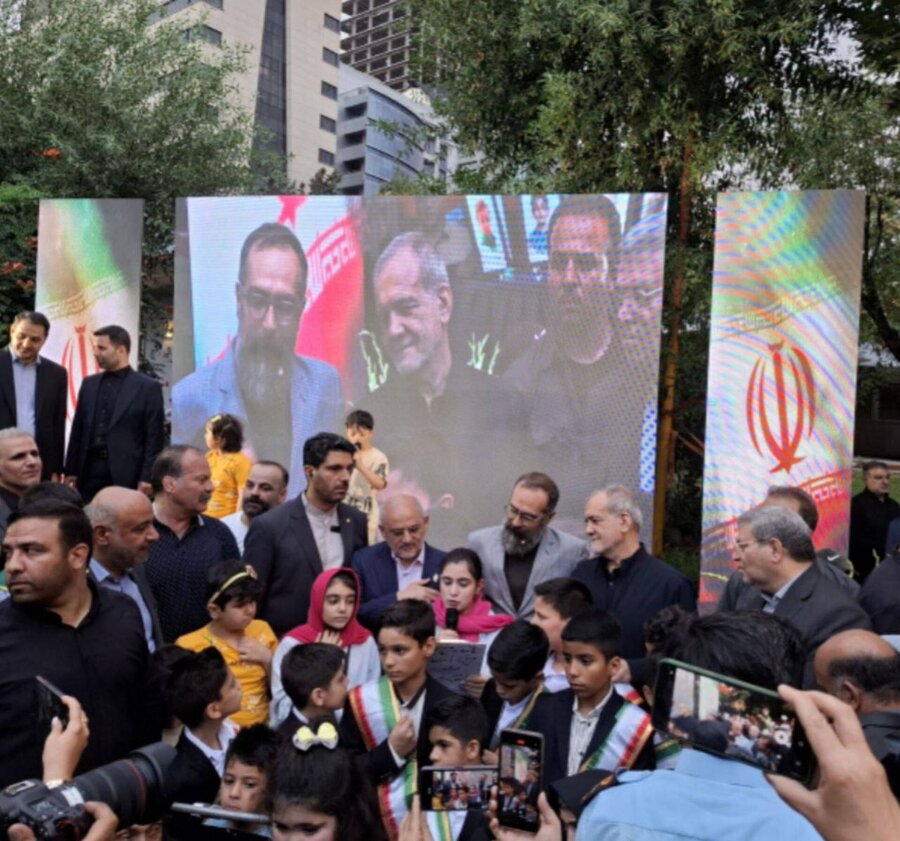 وداع با ۴۷ کودک شهید؛ شیرخوارگاه آمنه، صحنه‌ای از بغض، عروسک و شمع