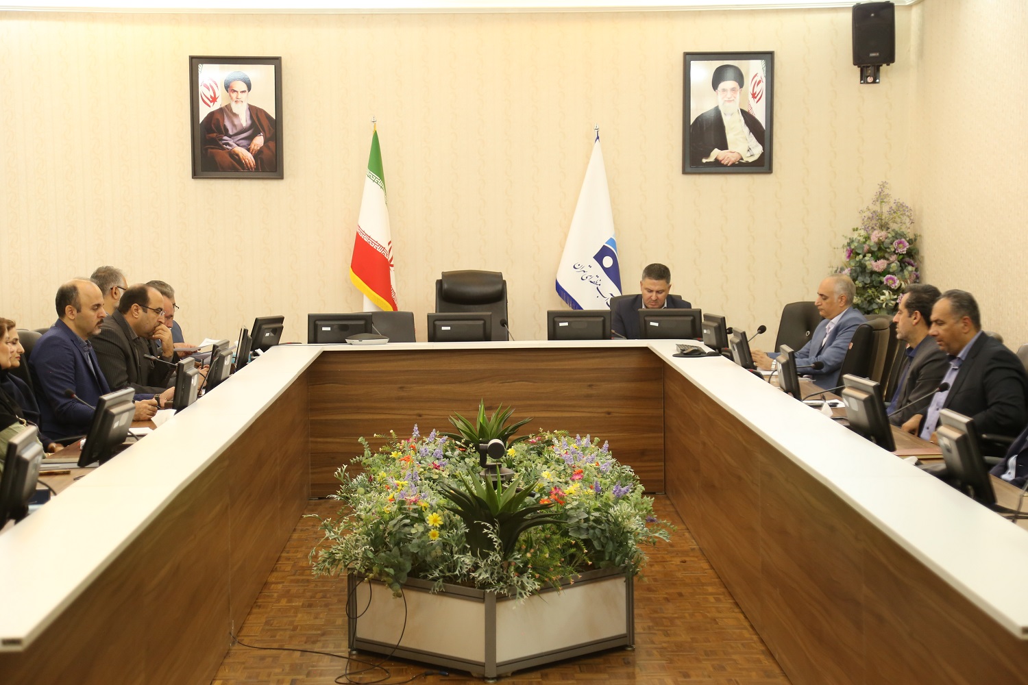 نشست هماهنگی امورهای منابع آب شهرستان ها  و دفاتر تخصصی  ذیل معاونت حفاظت و بهره برداری برگزار شد